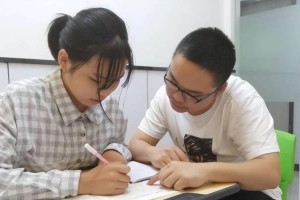 乐于助人的邻居（一个温暖的故事）