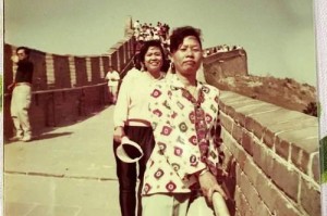 岁月匆匆，但是这些温暖的故事却像石子一样扔进了我的心湖，泛起了层层涟漪。