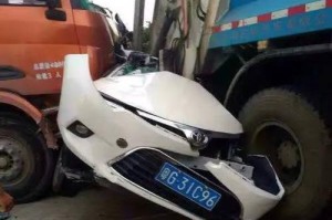 车祸猛于虎，安全心中驻（一个父亲的坚持，换来一个家庭的幸福）