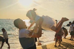 爸爸的温柔——一个父亲对孩子们的关爱