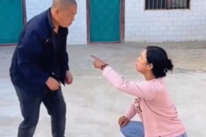 笑口常开的小姑娘（微笑是最好的心灵调剂）