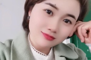 一个微笑的故事（一个微笑的故事）