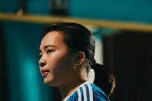坚持自我，追寻梦想（一个少年打破常规、坚守梦想、终成正果的奋斗史）