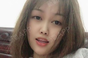 自信的微笑（一次相遇，改变了命运）