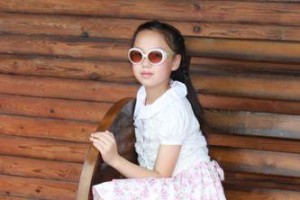 我的童年故事——水中世界的发现（游泳的快乐和成长）