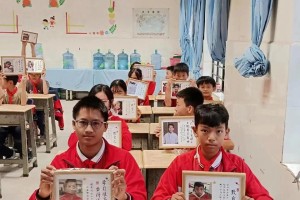 童年的最后一天（在告别中寻找新的开始）