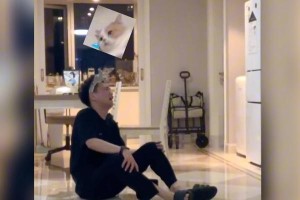 《笑破肚皮》（一位卖菜大妈的奇遇）