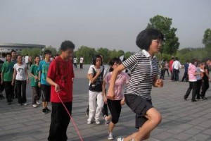 跳长绳