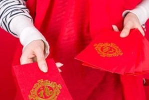 一位姑娘的成长与传统（一位姑娘的成长与传统）