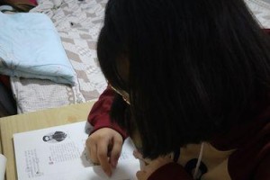 假期体验生活的奇妙之旅（体验不同的文化、美食和生活方式）
