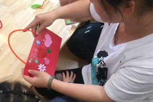 感恩的力量——一位母亲的故事（用感恩的心，迎接未来）