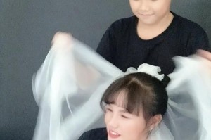 困难中的坚强（不屈不挠，勇往直前）