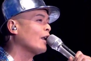 坚定之光（一双眼睛的神奇力量）