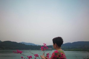 微笑温暖一路（小镇故事）