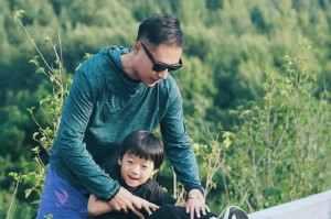坚持梦想，追逐未来