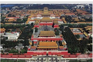 小丽的故宫之旅（探索故宫的历史与文化）