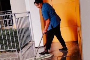 他们默默清扫，我们才能安心生活（他们默默清扫，我们才能安心生活）