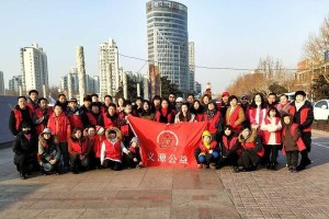 爱在冬日里绽放（温暖在寒冷里散发）