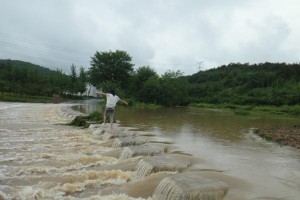 校园雨趣：与你在雨中的那些故事